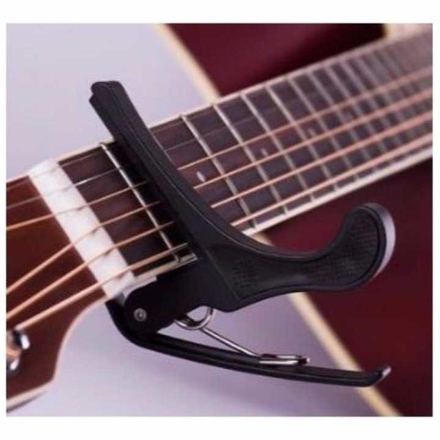 安定♥　カポタスト☆　フォーク　エレキ用　ギター 楽器のギター(その他)の商品写真