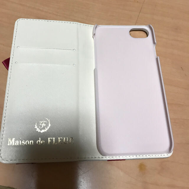 Maison de FLEUR(メゾンドフルール)のMaison de FLEUR iPhone7ケース スマホ/家電/カメラのスマホアクセサリー(iPhoneケース)の商品写真