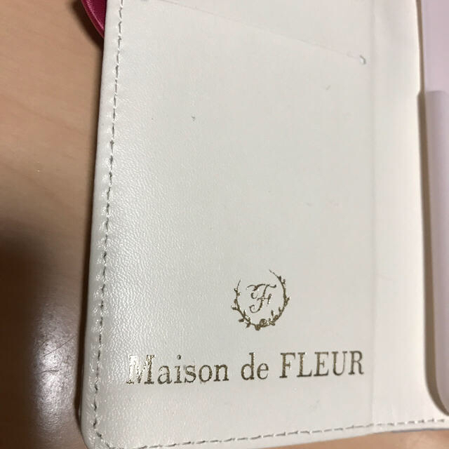 Maison de FLEUR(メゾンドフルール)のMaison de FLEUR iPhone7ケース スマホ/家電/カメラのスマホアクセサリー(iPhoneケース)の商品写真