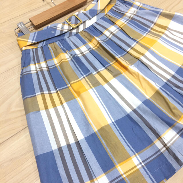 BURBERRY(バーバリー)の新品【BURBERRY BLUE LABEL】ベルト付き チェック柄 スカート レディースのスカート(ミニスカート)の商品写真