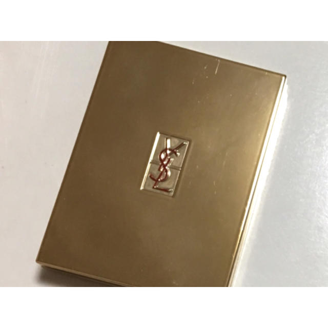 Yves Saint Laurent Beaute(イヴサンローランボーテ)の【中古】Yves Saint Laurent♡ブラッシュヴォリュプテ #4 コスメ/美容のベースメイク/化粧品(チーク)の商品写真