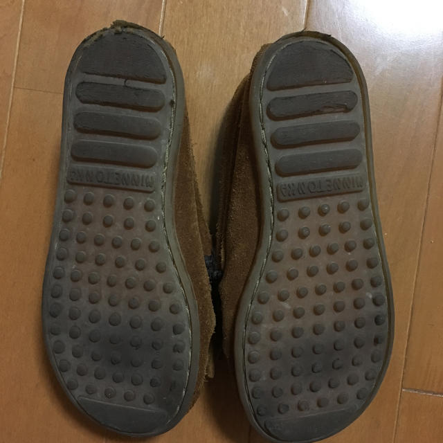 Minnetonka(ミネトンカ)のMINNETONKA ミネトンカ キッズ/ベビー/マタニティのキッズ靴/シューズ(15cm~)(その他)の商品写真