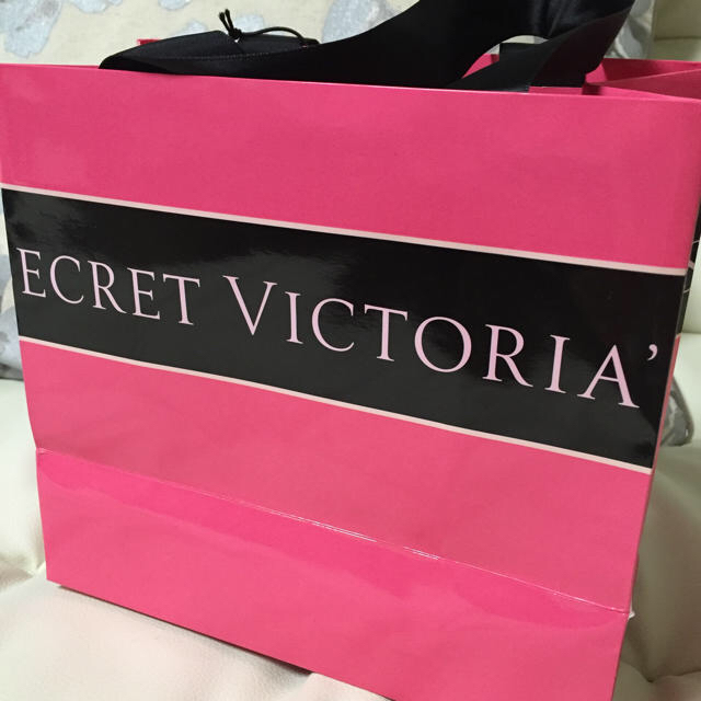 Victoria's Secret(ヴィクトリアズシークレット)の専用出品です。1枚💗ヴィクトリアシークレット💗ギフトショッパー新品 レディースのバッグ(ショップ袋)の商品写真
