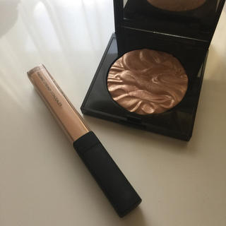 ローラメルシエ(laura mercier)の☆コンシーラーとハイライトのセット売り☆(フェイスカラー)