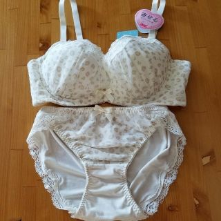 チュチュアンナ(tutuanna)の【いっしー様専用】tutu anna レディース 下着セット F75 L(ブラ&ショーツセット)