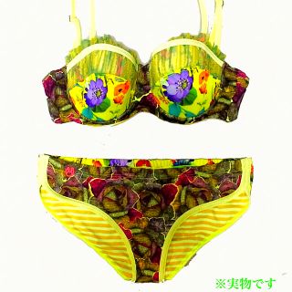 マージ(Maaji)の完売！花柄Maaji 未使用(水着)