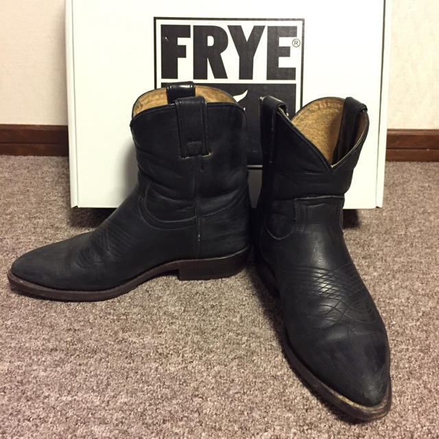 FRYE(フライ)のMIKI.O様専用！FRYE ウエスタンブーツ レディースの靴/シューズ(ブーツ)の商品写真