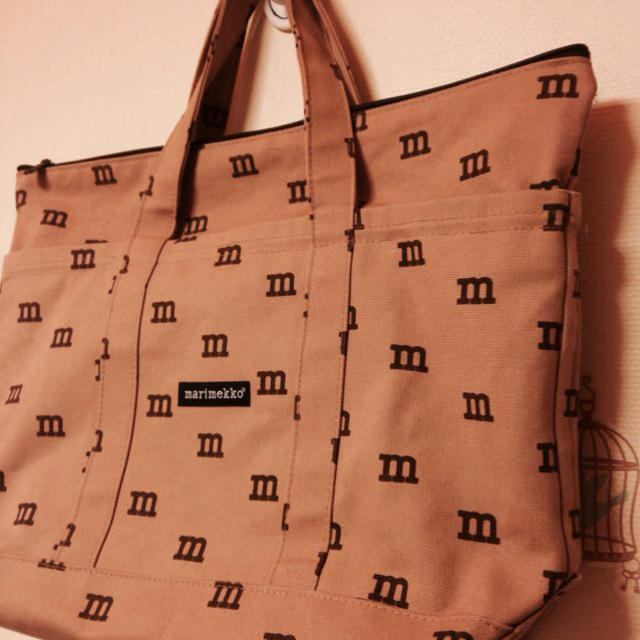 marimekko(マリメッコ)のmarimekko LOGOMANIA レディースのバッグ(トートバッグ)の商品写真