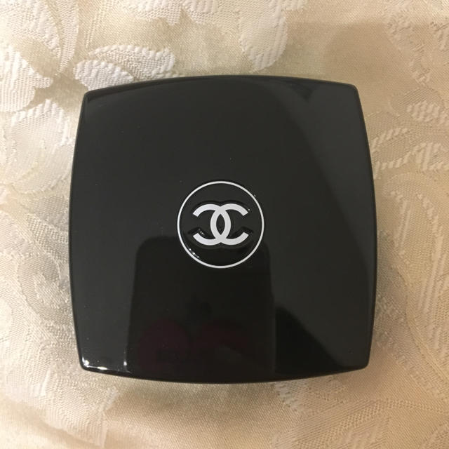 CHANEL(シャネル)の【CHANEL チークカラー 76番】 コスメ/美容のベースメイク/化粧品(チーク)の商品写真