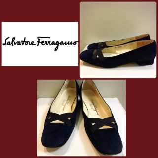 サルヴァトーレフェラガモ(Salvatore Ferragamo)のフェラガモ♡ネイビースエード パンプス♡(ハイヒール/パンプス)