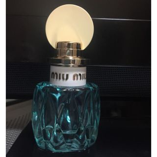 ミュウミュウ(miumiu)のmiumiu ロー ブルー オードパルファム30ml 美品(香水(女性用))