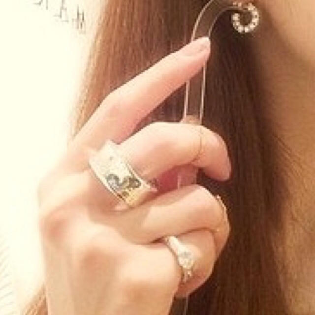 e.m. noir(イーエムノアール)のe.m.イーエムジルコニアリング☆指輪 レディースのアクセサリー(リング(指輪))の商品写真