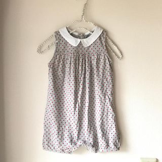 ベビーギャップ(babyGAP)のGAP【着画あり】グレー×赤ドット襟付きゆったりオールインワン(ワンピース)