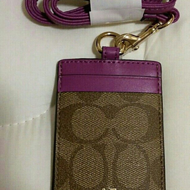 COACH(コーチ)の【新品】COACH　IDカードケース レディースのファッション小物(名刺入れ/定期入れ)の商品写真