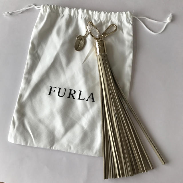 Furla(フルラ)の新品未使用 フルラ FURLA フリンジタッセルのチャーム ハンドメイドのファッション小物(バッグチャーム)の商品写真