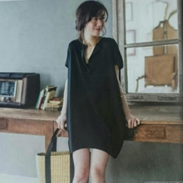 専門店では YOKOCHAN ペタル袖 パールワンピース 40 未使用