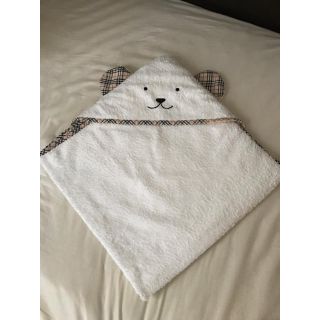 バーバリー(BURBERRY)のマカロン様専用 バーバリー くまさん おくるみバスタオル(おくるみ/ブランケット)