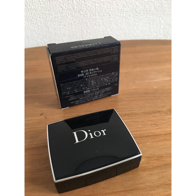 Dior(ディオール)のymoka 様専用♡ Dior 非売品アイシャドウ コスメ/美容のベースメイク/化粧品(アイシャドウ)の商品写真