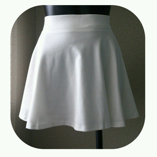 新品★ホワイトフレア2Wayミニスカート レディースのスカート(ミニスカート)の商品写真