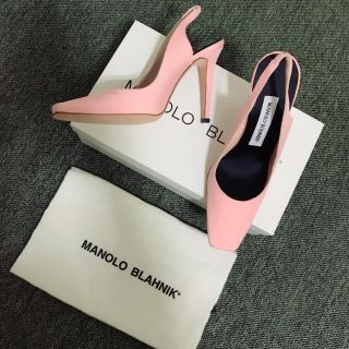 マノロブラニク(MANOLO BLAHNIK)のマノロブラニク ベビーピンク スリングバックパンプス(ハイヒール/パンプス)