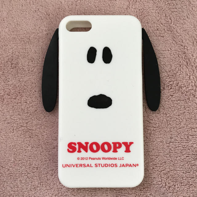 SNOOPY(スヌーピー)の前向きスヌーピーiphone5Sケース スマホ/家電/カメラのスマホアクセサリー(iPhoneケース)の商品写真