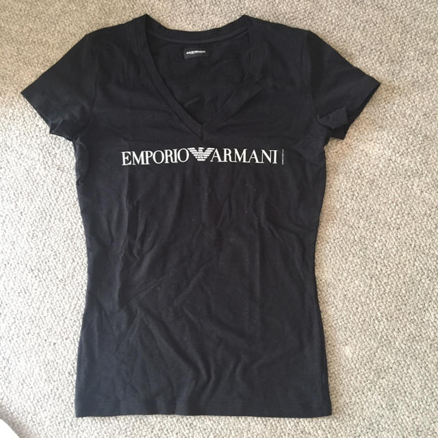 Emporio Armani(エンポリオアルマーニ)のなにんちゅう様エンポリオアルマーニ 白黒 レディースのトップス(Tシャツ(半袖/袖なし))の商品写真