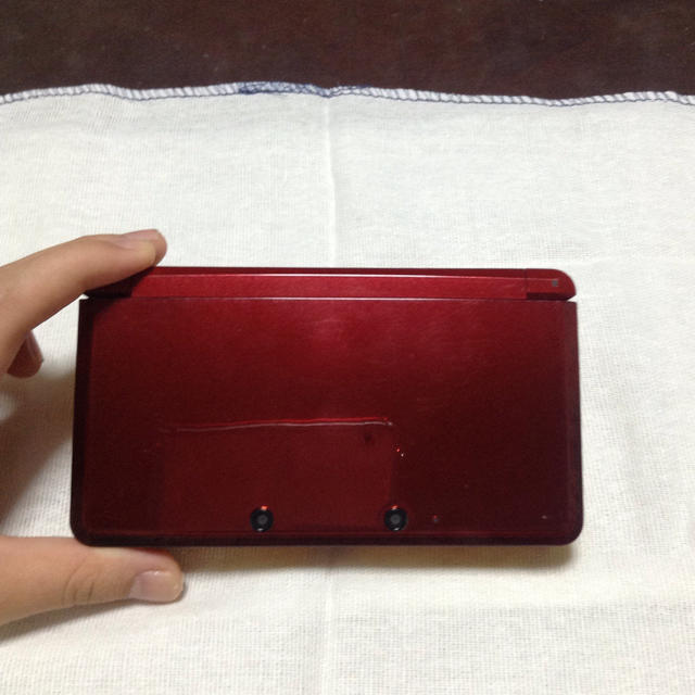 任天堂(ニンテンドウ)の任天堂 3DS  カバー ケース 充電器 付き エンタメ/ホビーのゲームソフト/ゲーム機本体(携帯用ゲーム機本体)の商品写真