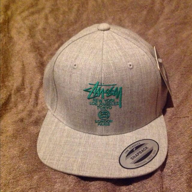 STUSSY(ステューシー)のstussyキャップ レディースの帽子(キャップ)の商品写真