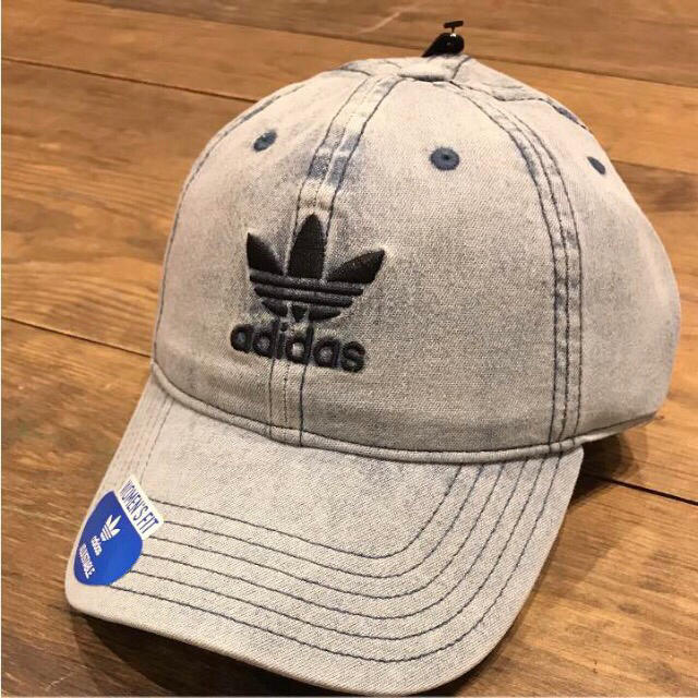 adidas(アディダス)の新品 Adidas アディダス Denim デニム キャップ デニムブルー レディースの帽子(キャップ)の商品写真