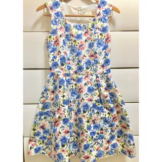 チェスティ(Chesty)の【美品】Chesty ボタニカルフラワープリントワンピース(ミニワンピース)