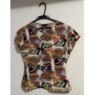 ジバンシィ(GIVENCHY)のFANTASY/ファンタジー/イタリア製バタフライ総柄/半袖Tシャツ/サイズ40(Tシャツ(半袖/袖なし))