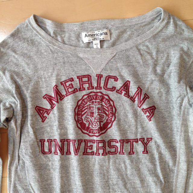 AMERICANA(アメリカーナ)の値下げ！americana グレーロゴロンT レディースのトップス(Tシャツ(長袖/七分))の商品写真