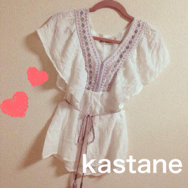 Kastane(カスタネ)のkastane ルルマリ刺繍トップス レディースのトップス(シャツ/ブラウス(半袖/袖なし))の商品写真