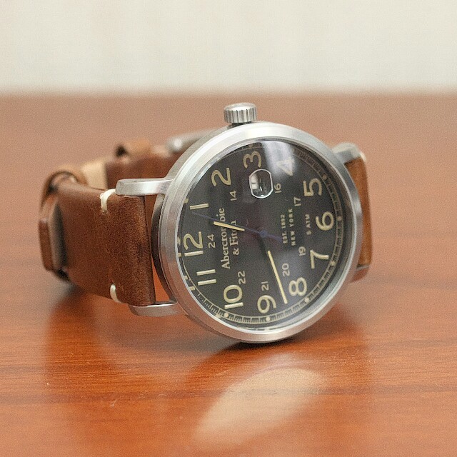 Abercrombie&Fitch(アバクロンビーアンドフィッチ)の未使用　アバクロAbercrombie & Fitc　Leather Watch メンズの時計(レザーベルト)の商品写真