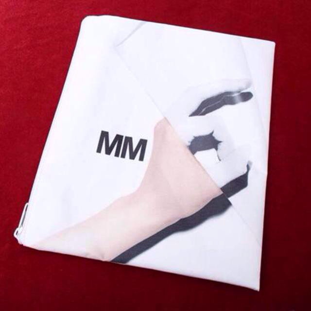 Maison Martin Margiela(マルタンマルジェラ)のMM6メガポーチ★ レディースのバッグ(クラッチバッグ)の商品写真