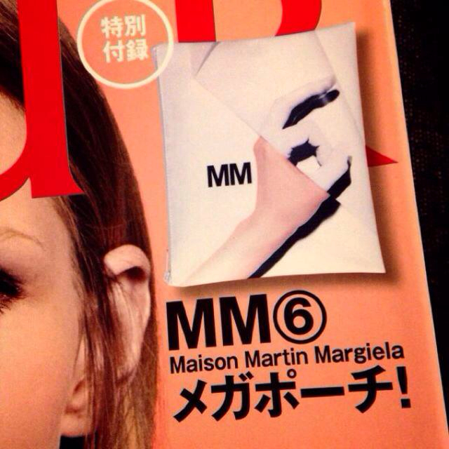 Maison Martin Margiela(マルタンマルジェラ)のMM6メガポーチ★ レディースのバッグ(クラッチバッグ)の商品写真