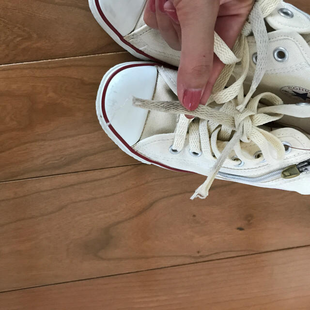 CONVERSE(コンバース)のコンバース19㎝キッズ靴紐難あり キッズ/ベビー/マタニティのキッズ靴/シューズ(15cm~)(スニーカー)の商品写真