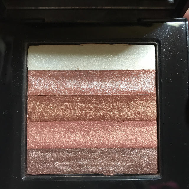 BOBBI BROWN(ボビイブラウン)の【BOBBI BROWN】シマーブリック コスメ/美容のベースメイク/化粧品(フェイスカラー)の商品写真