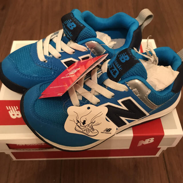 New Balance(ニューバランス)の新品タグ付き✨ニューバランスKS574 キッズ/ベビー/マタニティのキッズ靴/シューズ(15cm~)(スニーカー)の商品写真