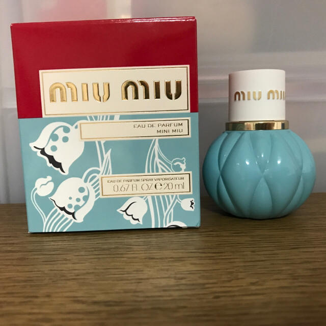 miumiu(ミュウミュウ)のmiu miu♡miu miu ミュウミュウ 香水 20ml コスメ/美容の香水(香水(女性用))の商品写真