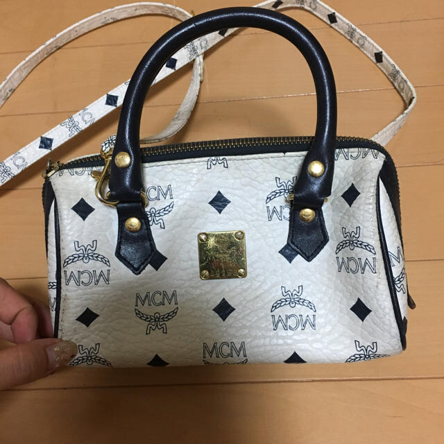 MCM(エムシーエム)のMCM/ミニボストン レディースのバッグ(ショルダーバッグ)の商品写真