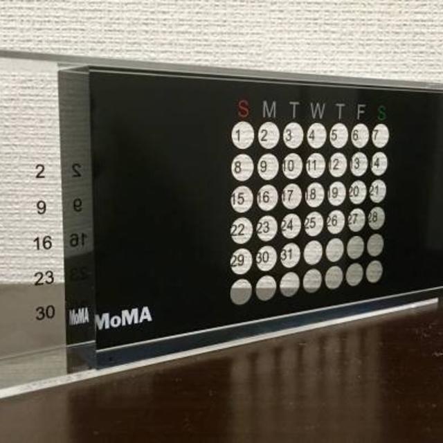 MOMA(モマ)のMOMA アクリルパーペチュアルカレンダー 卓上万年カレンダー インテリア/住まい/日用品の文房具(カレンダー/スケジュール)の商品写真