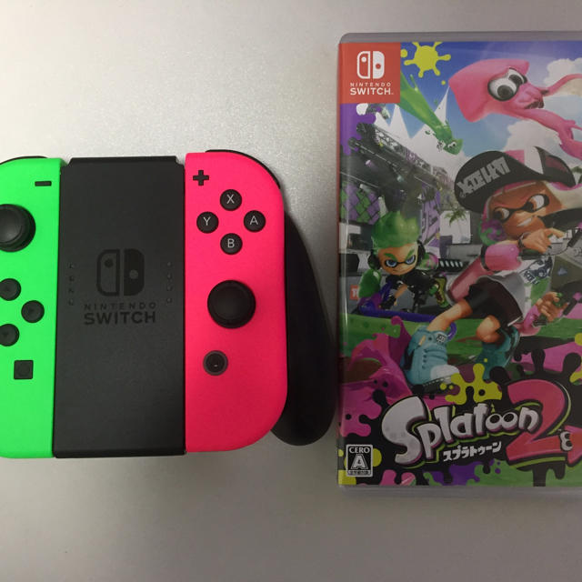 Nintendo Switch(ニンテンドースイッチ)の新品♪未使用 任天堂スイッチ スプラトゥーンセット エンタメ/ホビーのゲームソフト/ゲーム機本体(家庭用ゲーム機本体)の商品写真