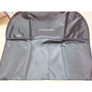 バーバリー(BURBERRY)の未使用 バーバリー ガーメント ケース カバー バッグ 黒 Burberry(その他)