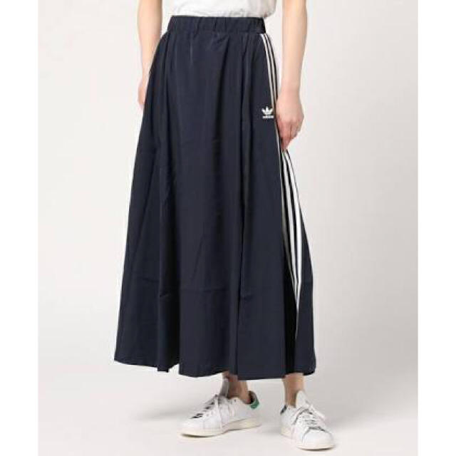 adidas(アディダス)のadidas 3stripes skirt アディダス ロングスカート レディースのスカート(ロングスカート)の商品写真