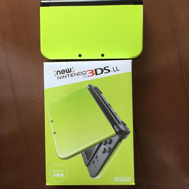 任天堂(ニンテンドウ)のnew3DSLL ムーン ACアダプタ付き エンタメ/ホビーのゲームソフト/ゲーム機本体(携帯用ゲーム機本体)の商品写真