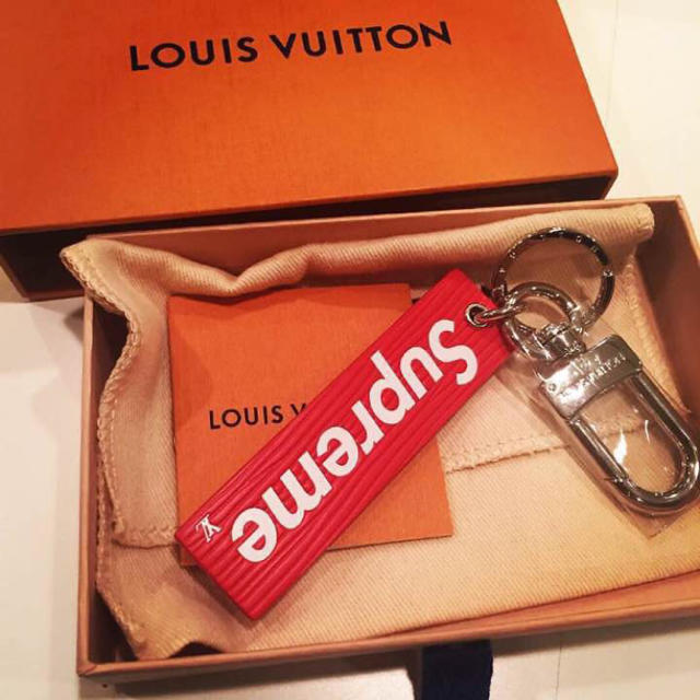 贈る結婚祝い VUITTON LOUIS LOUIS コラボキーリング シュプリーム VUITTON×Supreme キーホルダー 