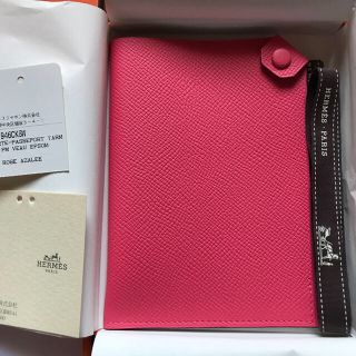 エルメス(Hermes)の新品  エルメス  パスポートケース  ローズアザレ  ターマック(その他)