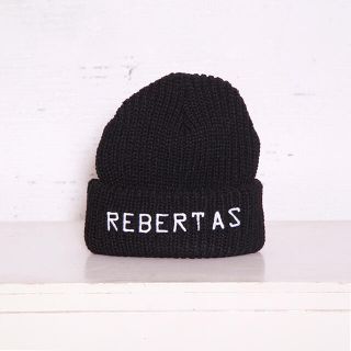 リベルタス(REBERTAS)のREBERTAS ベーシックビーニーブラック(ニット帽/ビーニー)