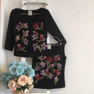 シビラ(Sybilla)のシビラ秋色アンサンブル超美品^_^ パンチング刺繍 M black(アンサンブル)